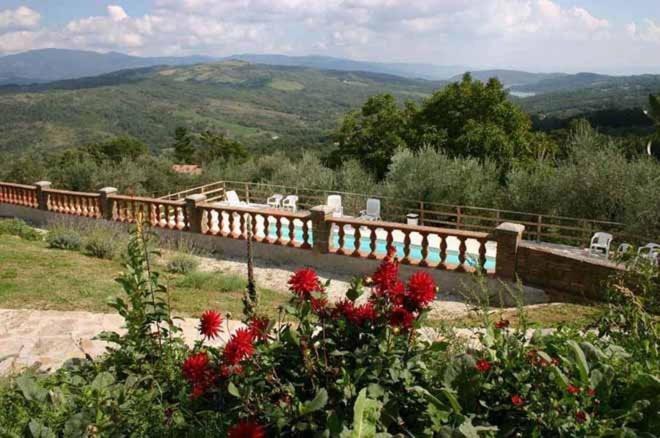 Agriturismo Terra Di Michelangelo Caprese Michelangelo Екстер'єр фото